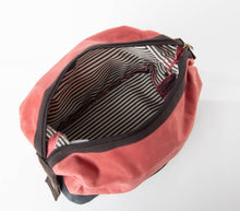 Load image into Gallery viewer, Waxed Dopp Kit