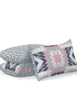 Load image into Gallery viewer, Adeline Patchwork Americana Quilt