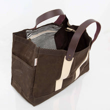 Load image into Gallery viewer, Waxed Commute Tote