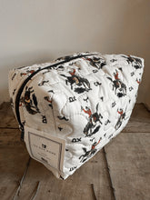 Load image into Gallery viewer, Lazy J Linen Makeup Bag
