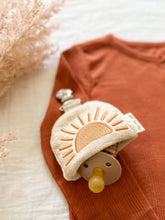 Load image into Gallery viewer, *NEW* Sun Soothe & Store Pacifier Clip