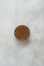 Load image into Gallery viewer, Rover Circle Pouch - Saddle (Light)