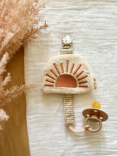 Load image into Gallery viewer, *NEW* Sun Soothe & Store Pacifier Clip