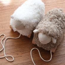 Load image into Gallery viewer, BELLA // pull-along sheep cream
