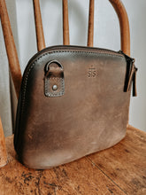 Load image into Gallery viewer, Baroness Crossbody
