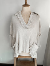 Load image into Gallery viewer, Khaki Collard Pullover
