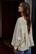 Load image into Gallery viewer, Woven Scoop Neck Top

