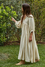 Load image into Gallery viewer, Woven Round Neck Maxi
