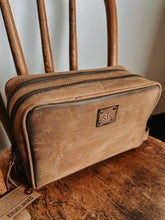 Load image into Gallery viewer, Foreman Double Zip Shave Kit
