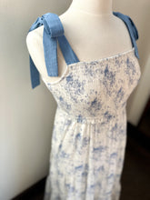 Load image into Gallery viewer, Floral Tie Dress
