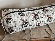 Load image into Gallery viewer, Lazy J Linen Quilted Hot Tools Bag
