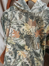 Load image into Gallery viewer, LMTD || Heavyweight Camo Hoodie
