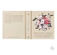 Load image into Gallery viewer, ESV Journaling Bible: Salamanca Theme
