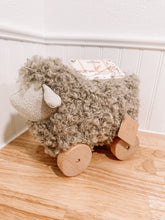 Load image into Gallery viewer, BUTTON // pull-along sheep taupe
