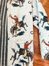 Load image into Gallery viewer, Lazy J Linen Quilt Jacket
