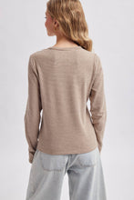 Load image into Gallery viewer, Striped Crew Neck Top
