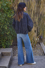 Load image into Gallery viewer, Long Sleeve Quilted Knit Mineral Washed Jacket
